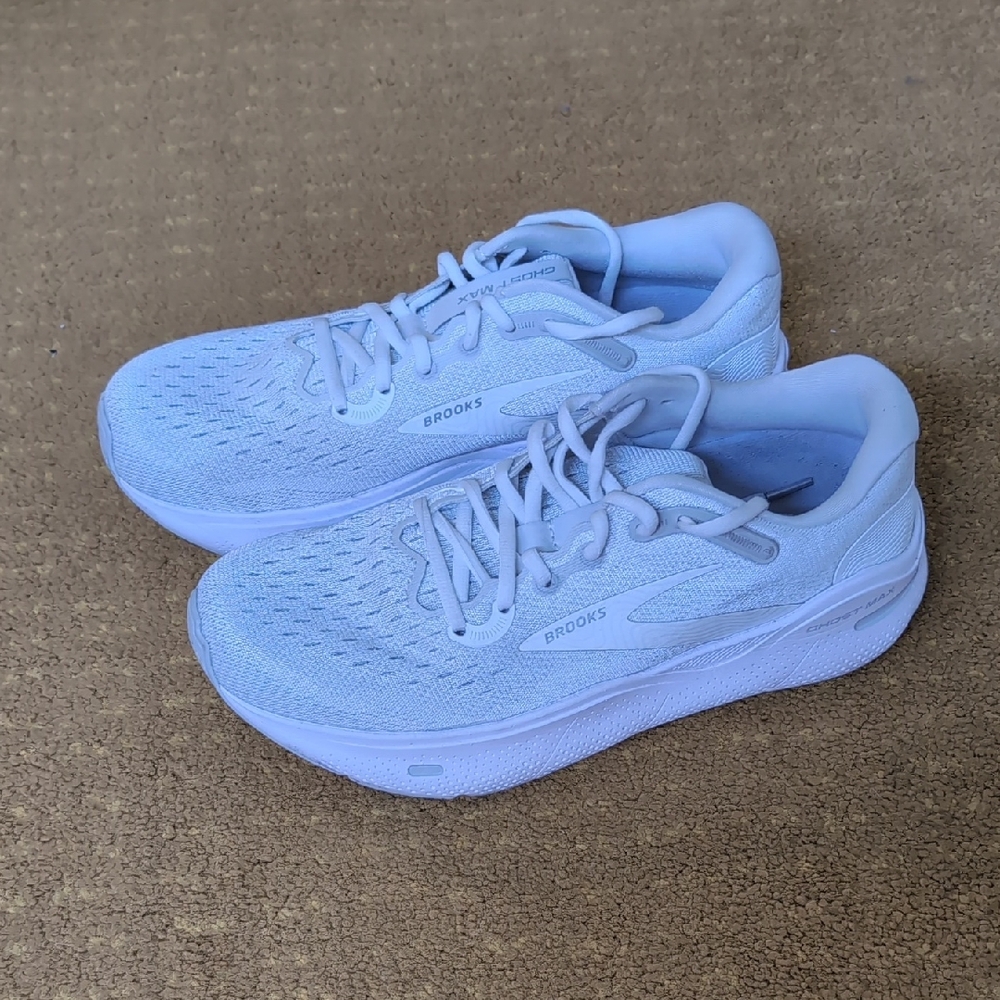 Brooks Running Sneakers Ghost Max Cushioned Design